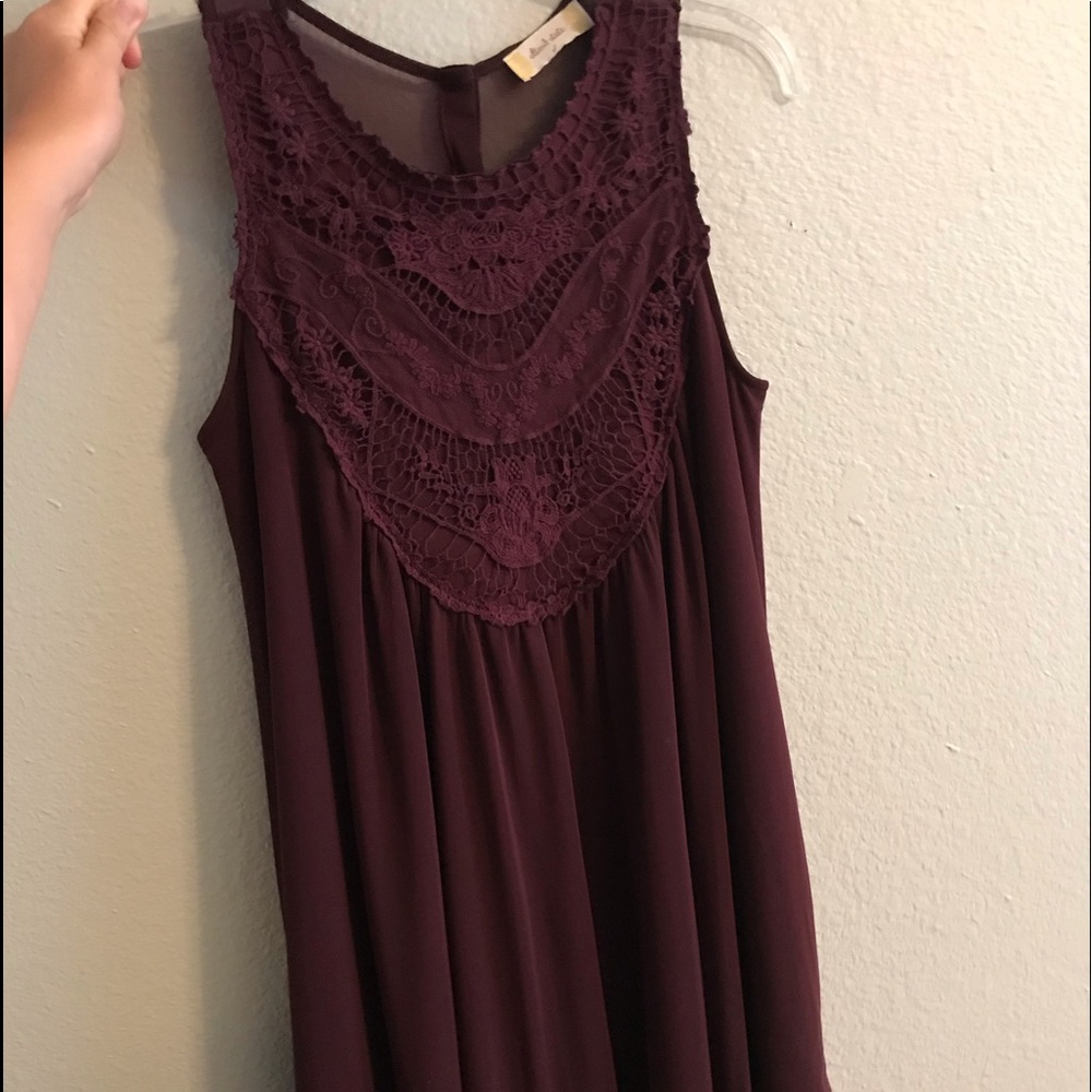 Super cute altrd state dress! Flowy and fun!